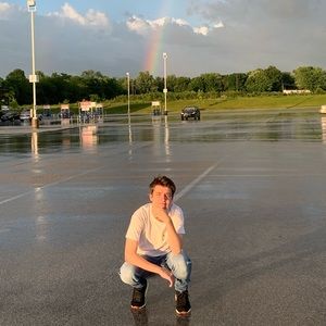 Meet your Posher, Cameron